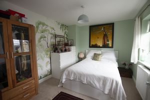 Bedroom- click for photo gallery